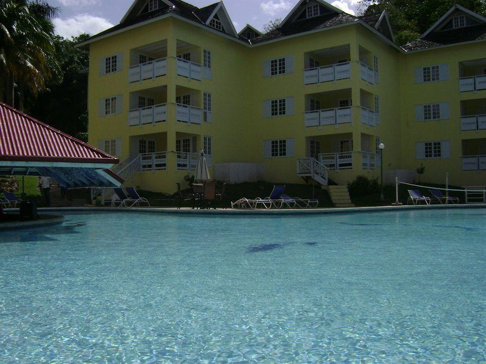 Condos At The Ridge Очо Риос Екстериор снимка