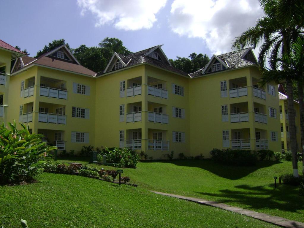 Condos At The Ridge Очо Риос Екстериор снимка